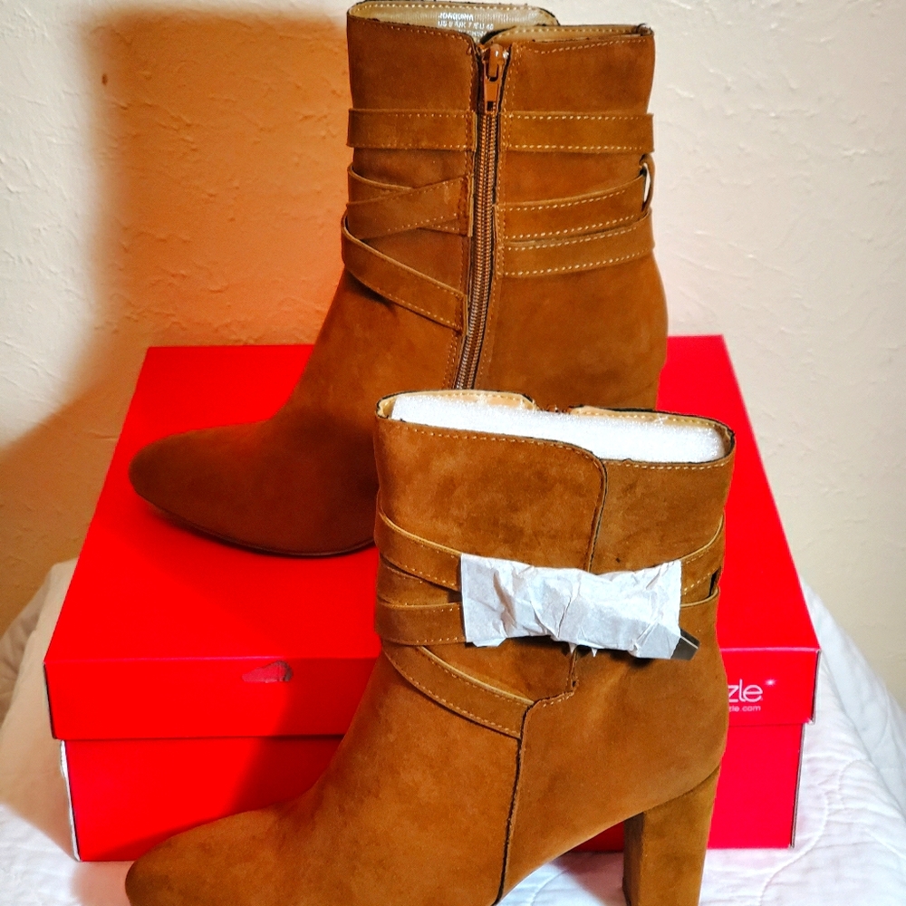 NWT Joaquin Buckled Block Heel Booties